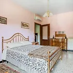 Villa Villa Ciraldo in Monferrato con giardino per 8 persone immersa nel verde *