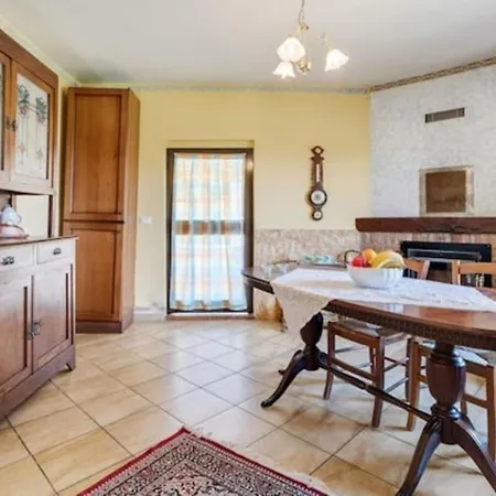 Villa Ciraldo In Monferrato Con Giardino Per 8 Persone Immersa Nel Verde * San Salvatore Monferrato