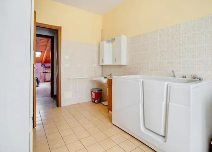 Villa Ciraldo In Monferrato Con Giardino Per 8 Persone Immersa Nel Verde Villa San Salvatore Monferrato